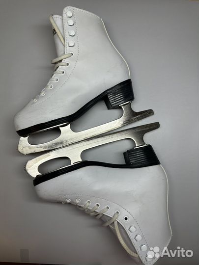 Коньки фигурные Atemi 35