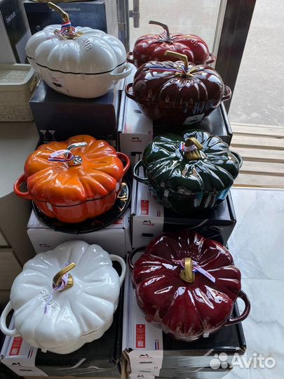 Кастрюля чугунная