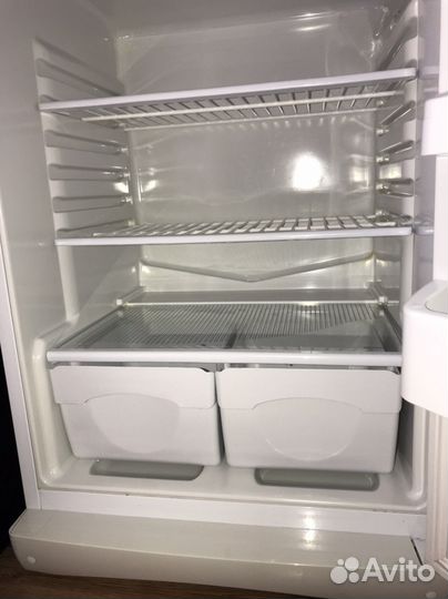 Холодильник indesit