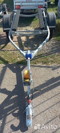 Короткий Прицеп для лодки или гидрика 3.9м