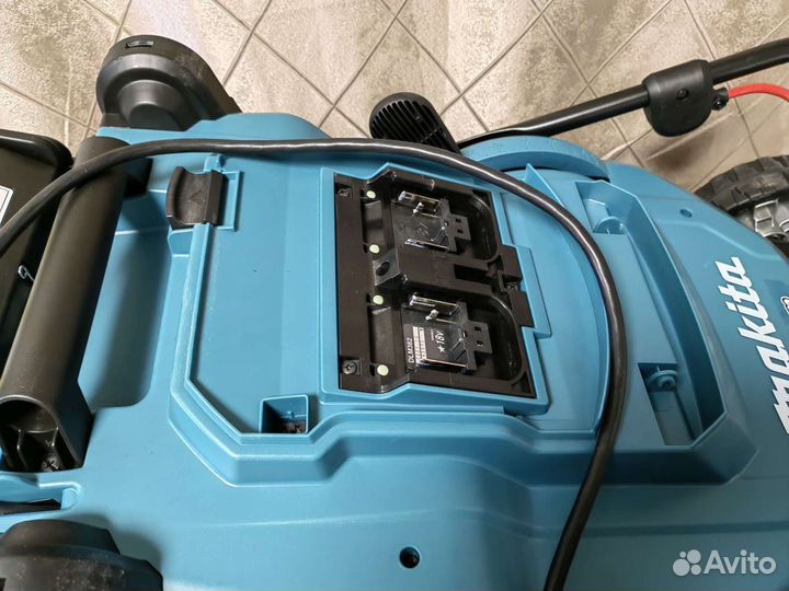 Makita DLM382z газонокосилка аккумуляторная