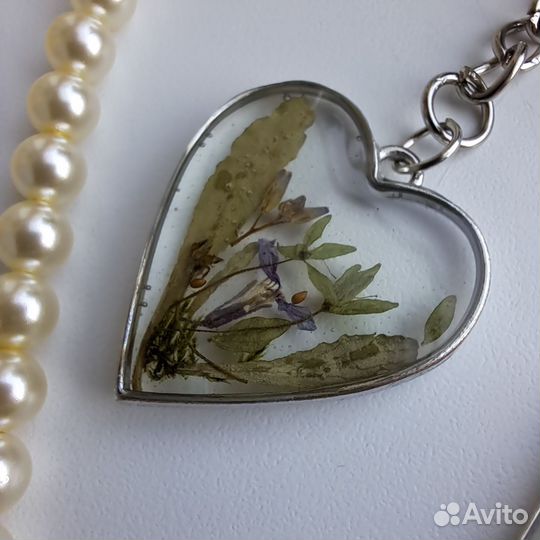 Брелоки из эпоксидной смолы с сухоцветами