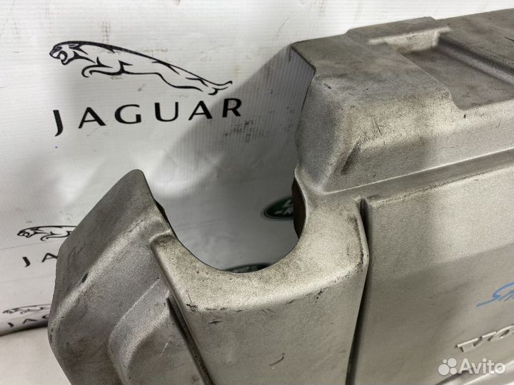 Декоративная крышка двс Volvo S40 V50 2.0D D4204T