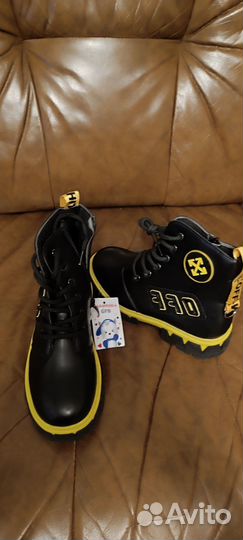 Ботинки демисезонные 35 новые