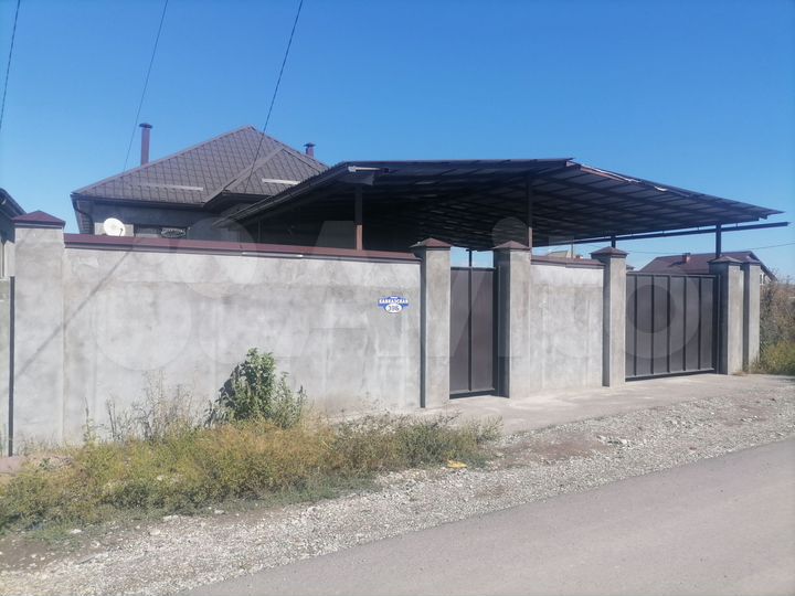 Дом 204 м² на участке 4 сот.