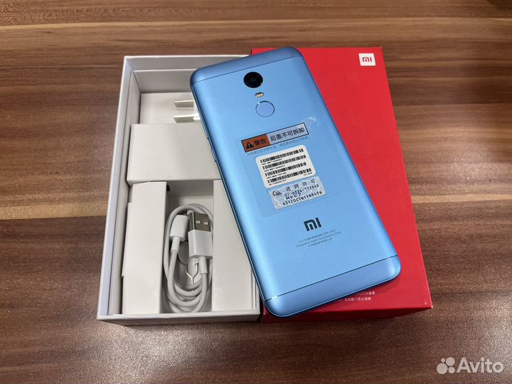 Xiaomi Redmi 5 Plus, 3/32 ГБ