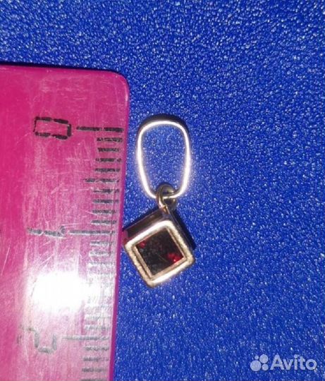 Подвеска с гранатом