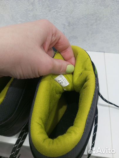 Лыжные ботинки 37 размер sns