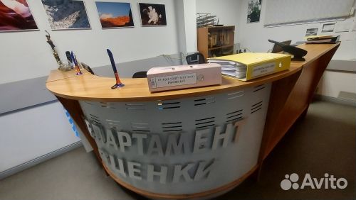 Стойка ресепшен угловая 200 см на 280 см