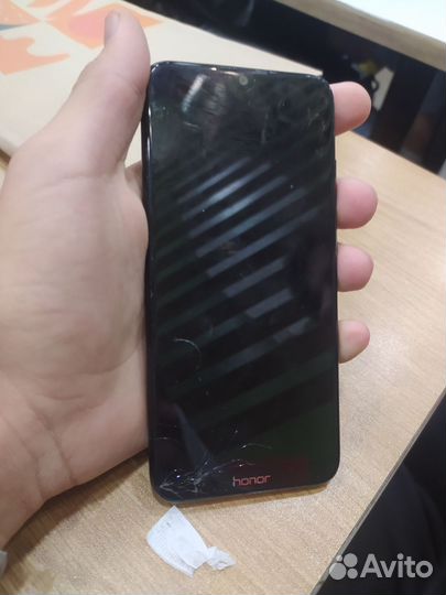 Телефон Huawei