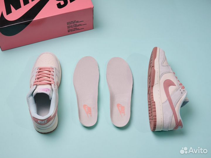 Nike Dunk Low Pink