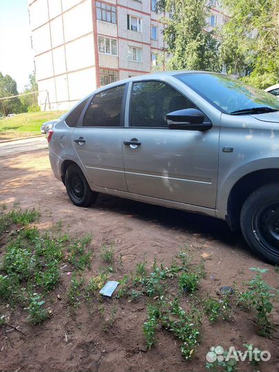 LADA Granta 1.6 МТ, 2018, 130 000 км