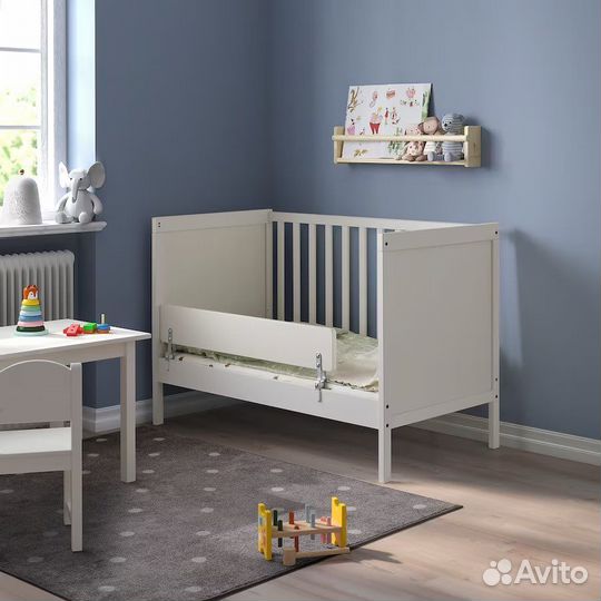 Детская кровать IKEA с матрасом