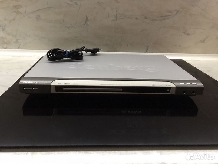 Dvd плеер elenberg