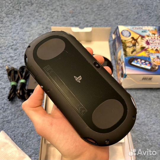 Sony Playstation Vita Slim 2000 Как новая