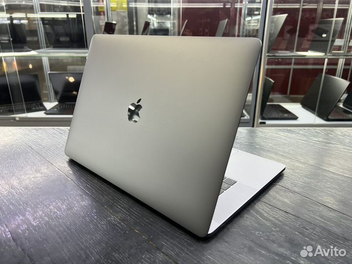Apple MacBook Pro 15 i7/16Gb/1024Gb