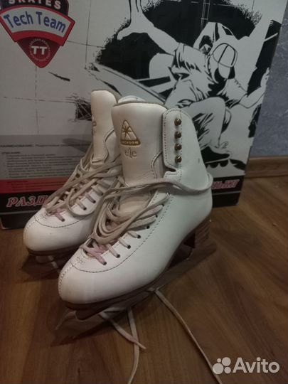 Фигурные коньки jackson elle