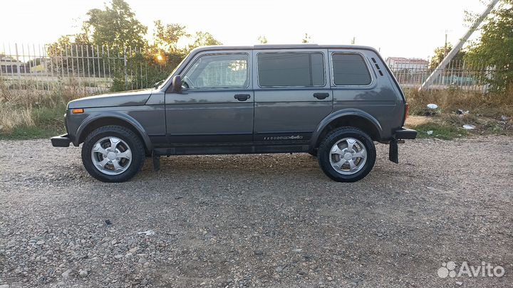 LADA 4x4 (Нива) 1.7 МТ, 2017, 12 000 км