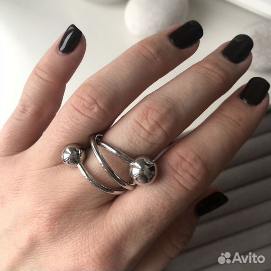 Кольцо безразмерное с шариками трендовое новое