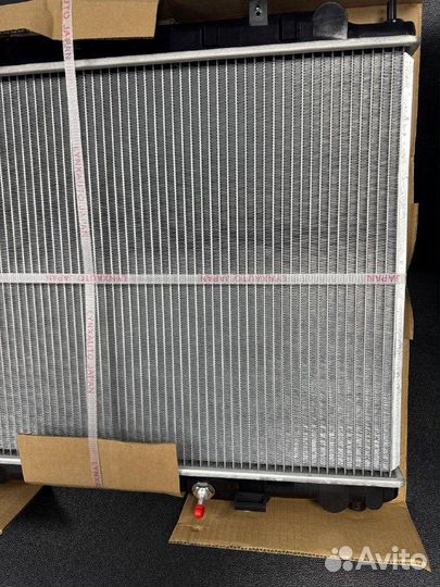 Радиатор охлаждения Nissan Xtrail NT30