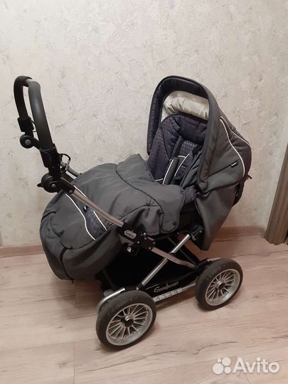 Прогулочная коляска Emmaljunga City Cross