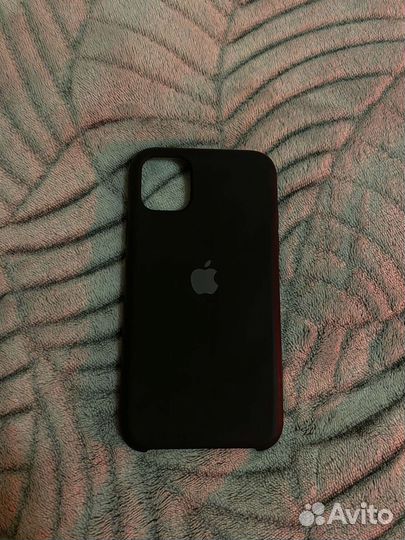 Чехол на iPhone 11