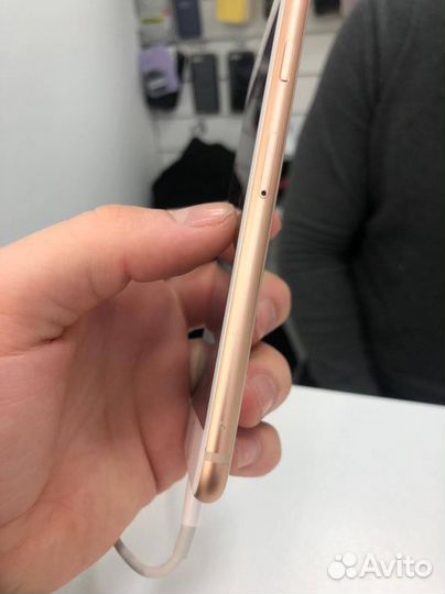 Телефоны бу iPhone 8