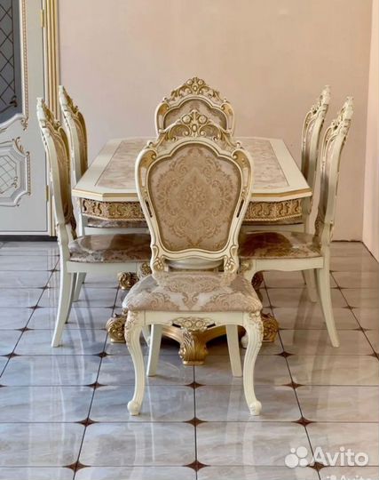Стол голд, стулья минишейх, силики