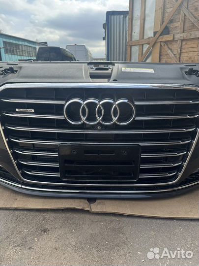 Передняя панель Audi A8 D4