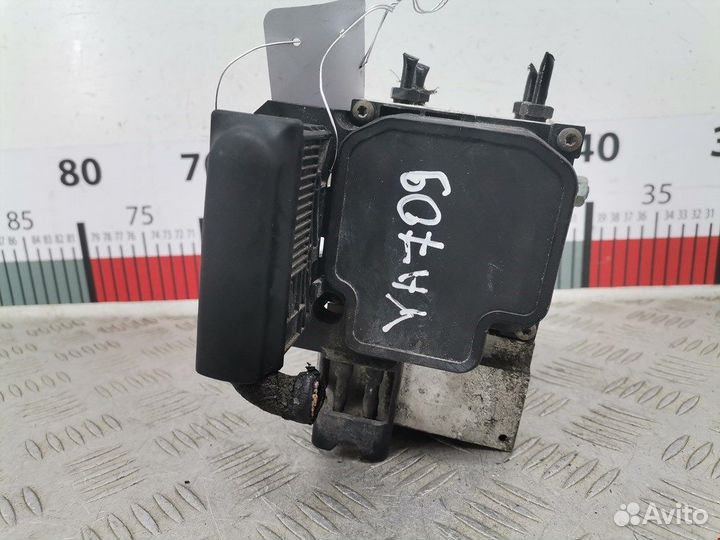 Блок ABS для Volkswagen Passat 5 8E0614111