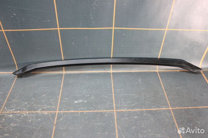 Усилитель бампера переднего- Volkswagen Golf 6