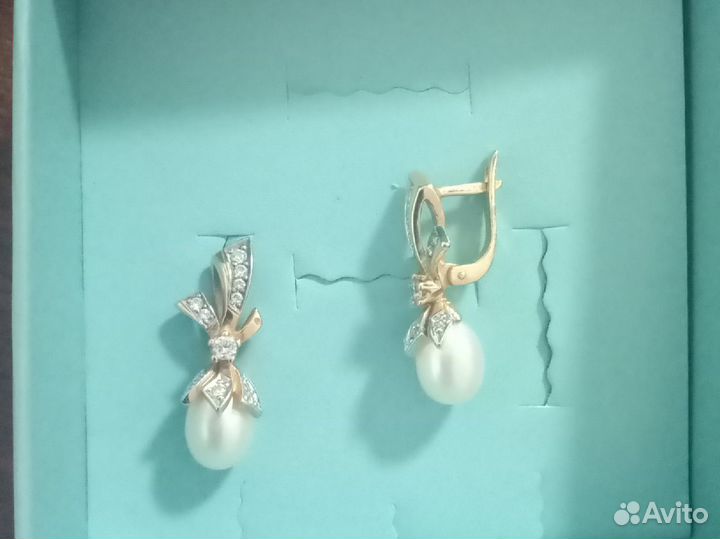 Золотые серьги с жемчугом