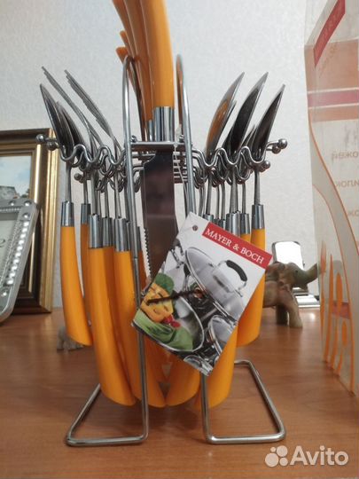 Набор столовых приборов на 6 персон