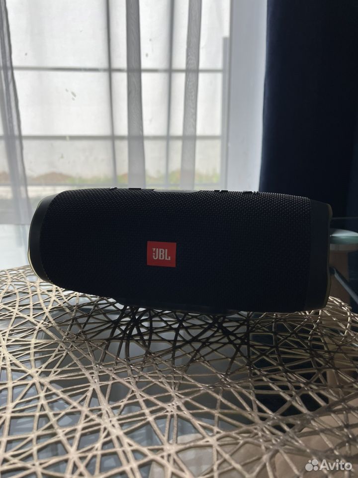 Колонка JBL charge 3