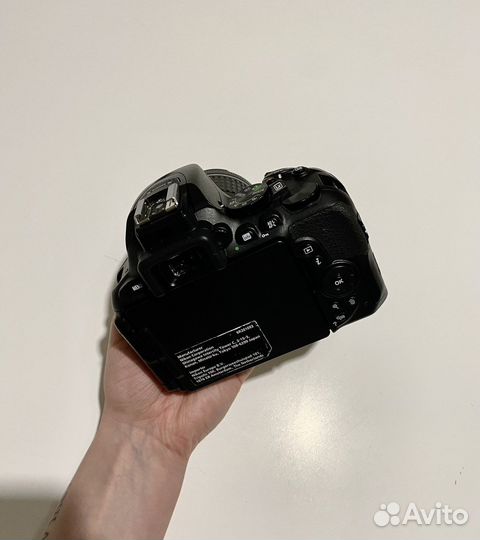 Зеркальный фотоаппарат nikon