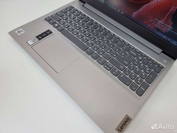 Ультрабук Lenovo 15.6