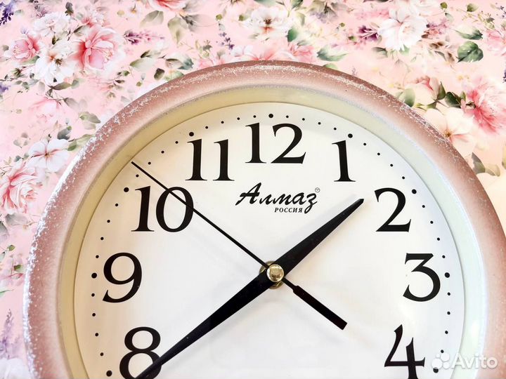 Настенные часы Алмаз кварцевые