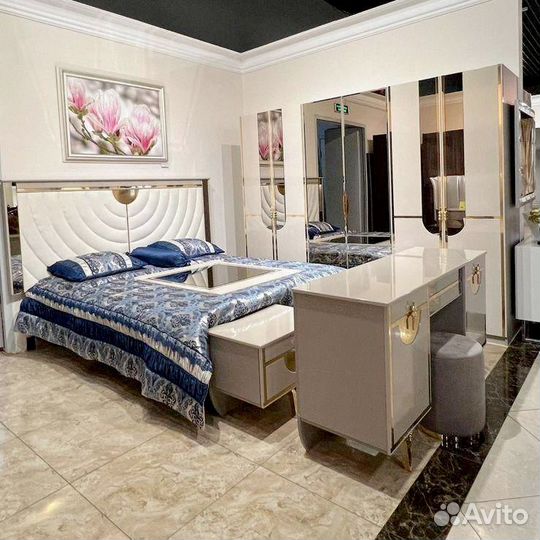 Спальный гарнитур Агата