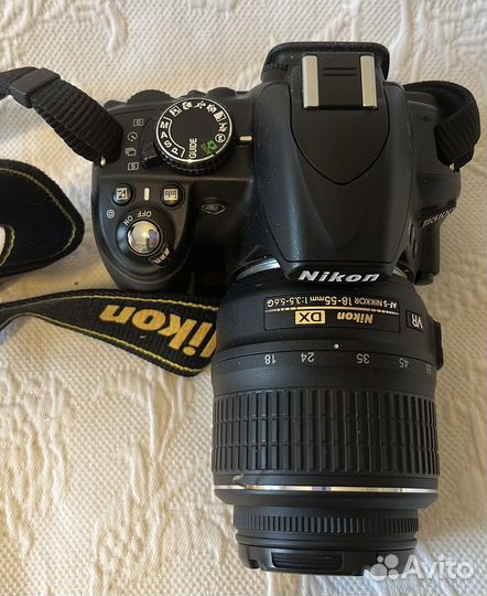 Зеркальный фотоаппарат Nikon d3000