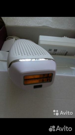 Фотоэпилятор Philips Lumea Essential BRI863/00