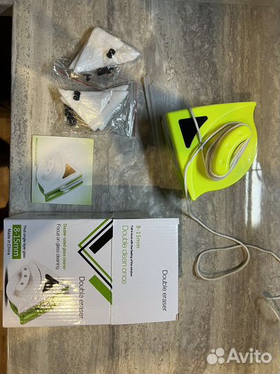 Щетка для мытья окон магнитная