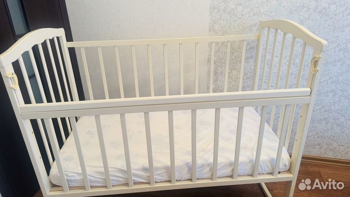 Кроватка