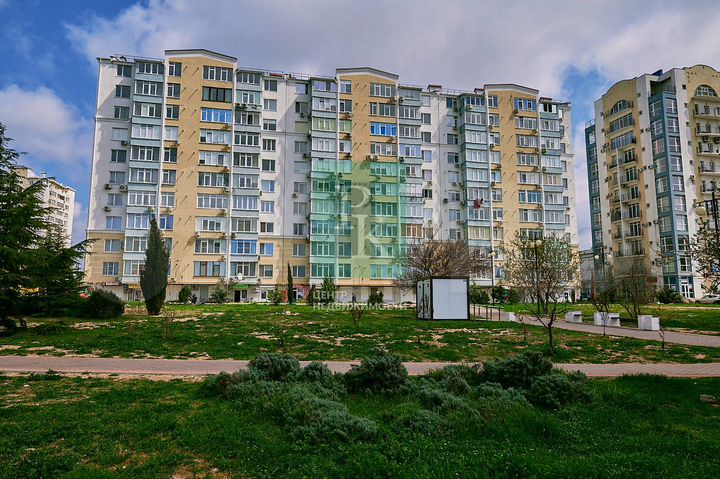 Помещение 57 м2 на первой линии Парковой