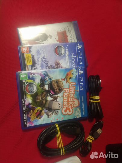 Sony PS4 Slim 2108A, 2 джойстика