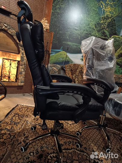 Компьютерное офисное кресло