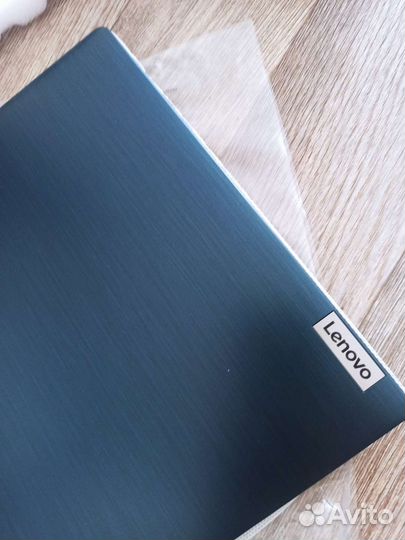 Lenovo IdeaPad 3 14IIL05