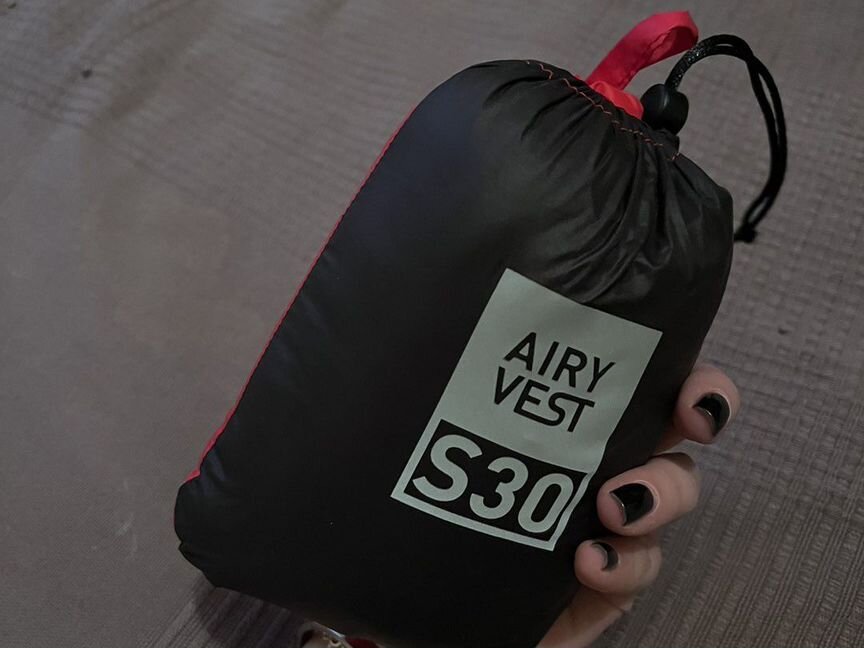 Зимняя жилетка для собаки Airy Vest s30