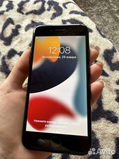 Телефон iPhone 7 32gb