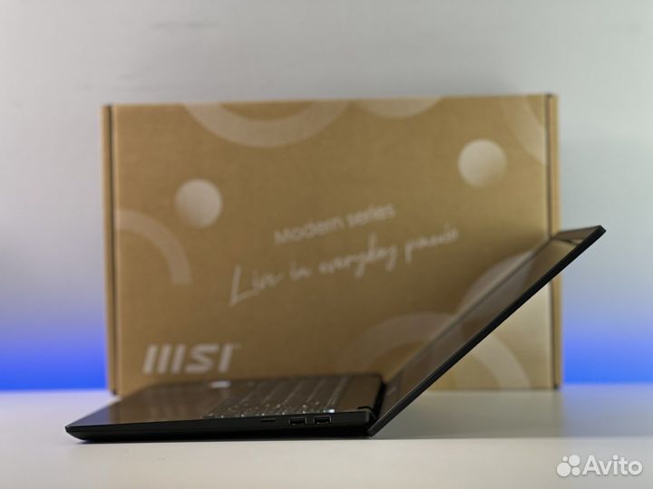 Новый MSI Modern IPS Core i5 12th 8g озу SSD256g