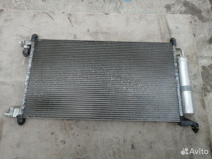 Радиатор кондиционера Nissan Note E11